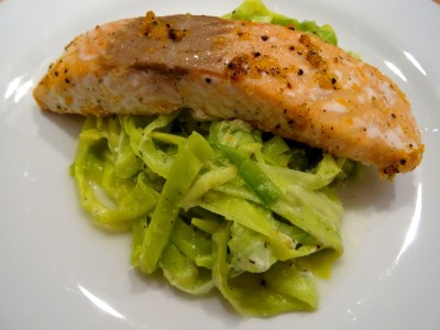 Orangen-Lachs mit Lauchgemüse