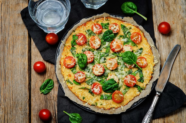 Intervallfasten 16/8 Pizza mit Thunfischboden